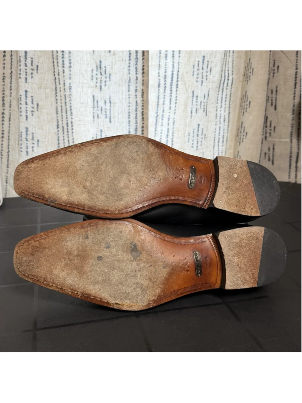 Mezlan sophisticated classic